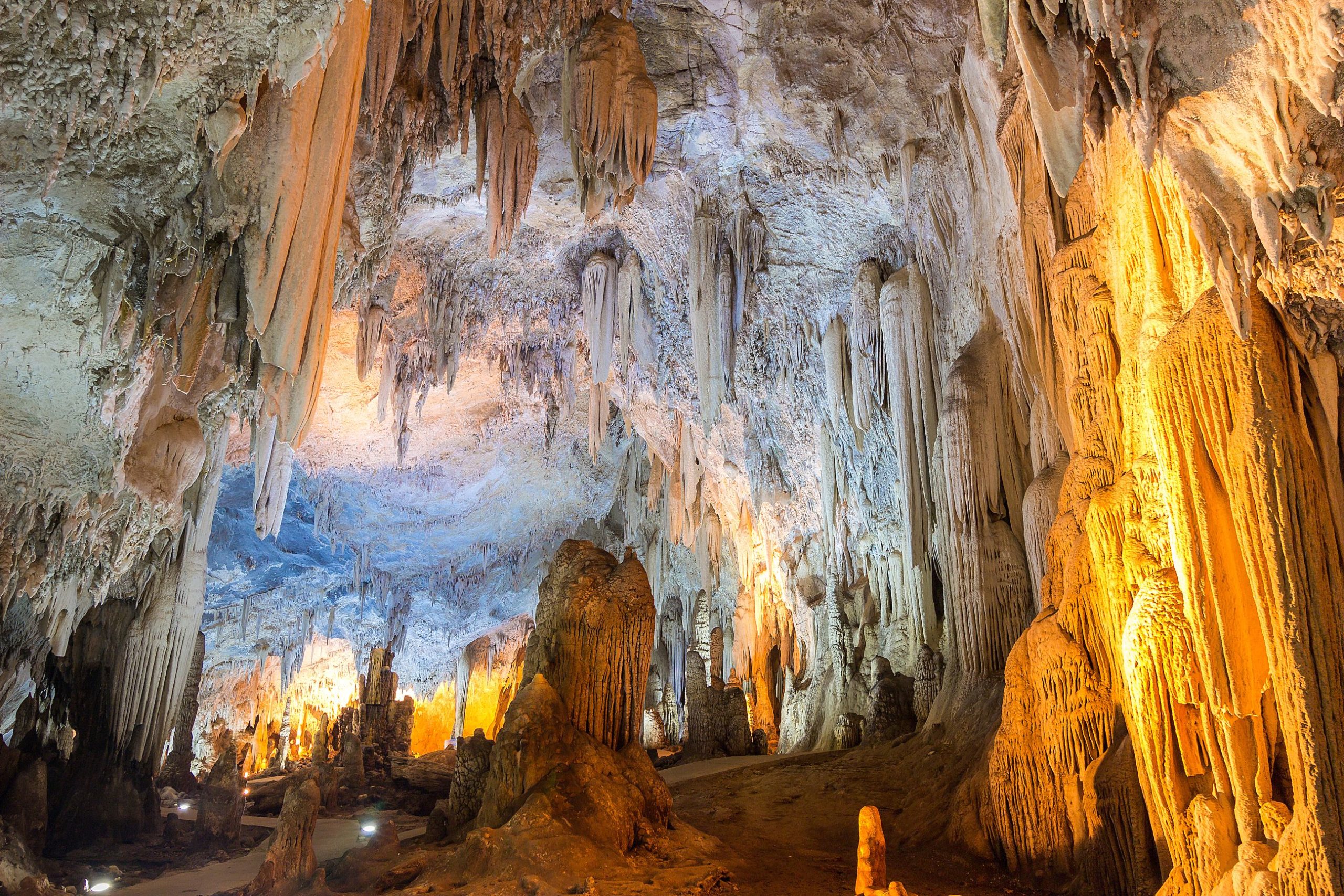 stalactites at Natural Bridge Caverns